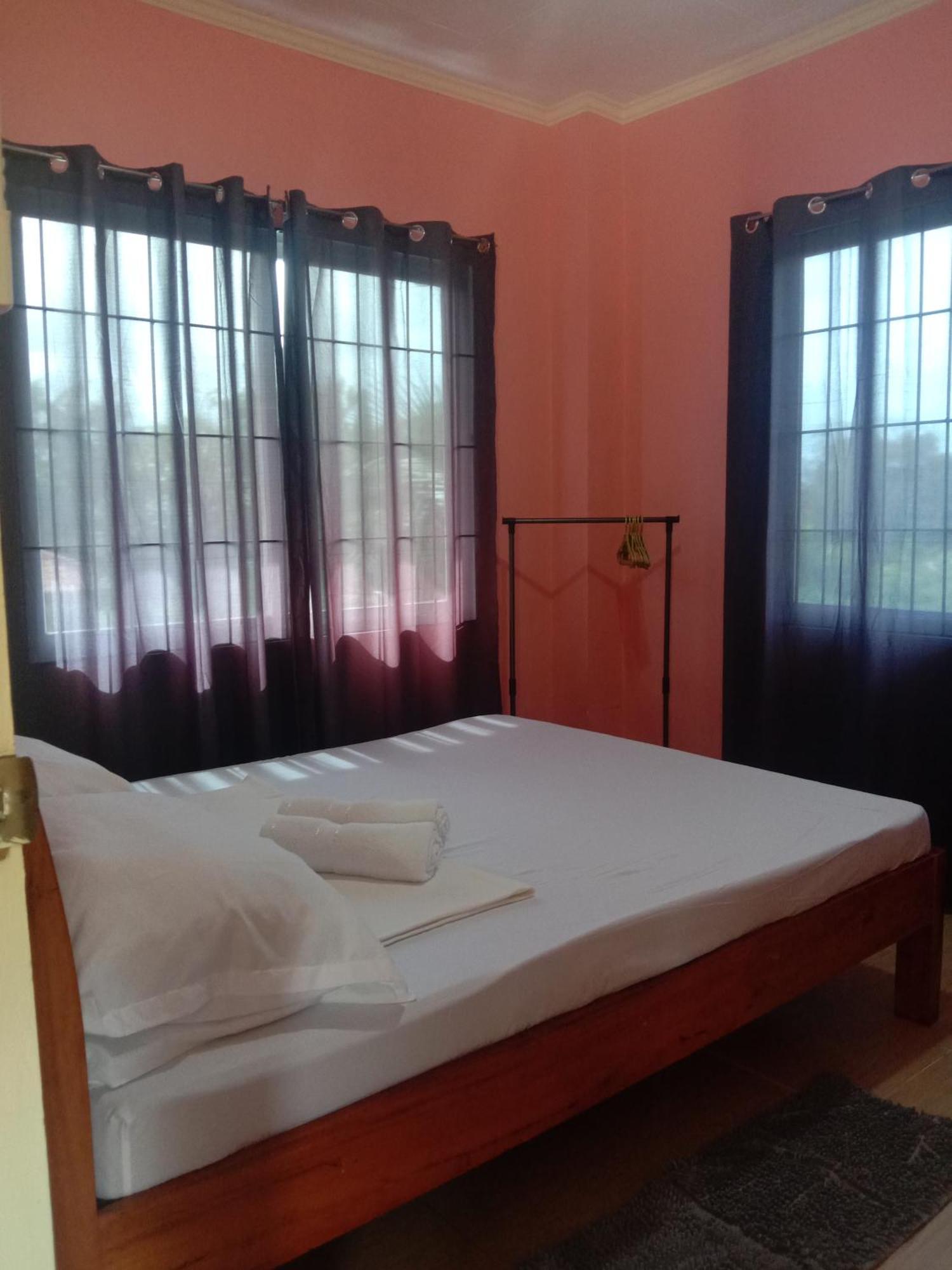 סאן ג'ואן Friz Love Room Rental מראה חיצוני תמונה