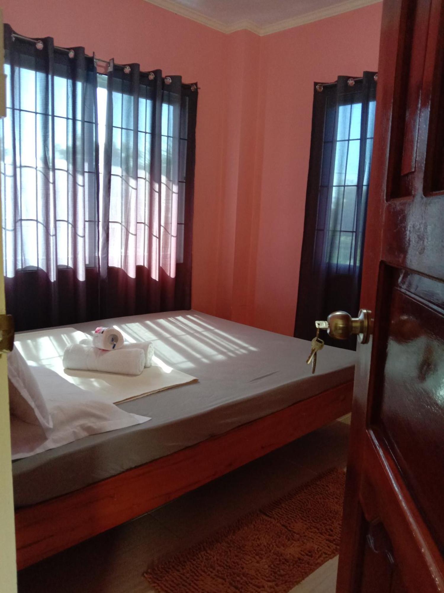 סאן ג'ואן Friz Love Room Rental מראה חיצוני תמונה